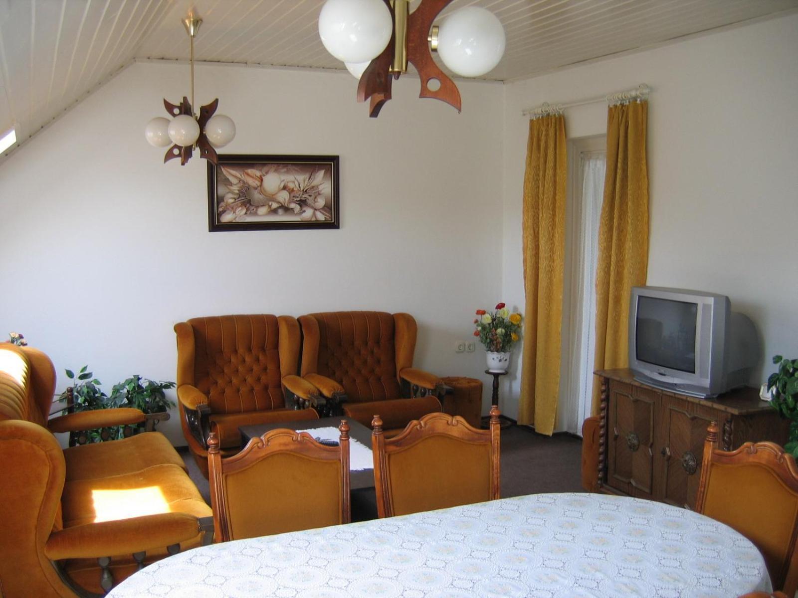 Bor Apartmanhaz Денешдиаш Номер фото