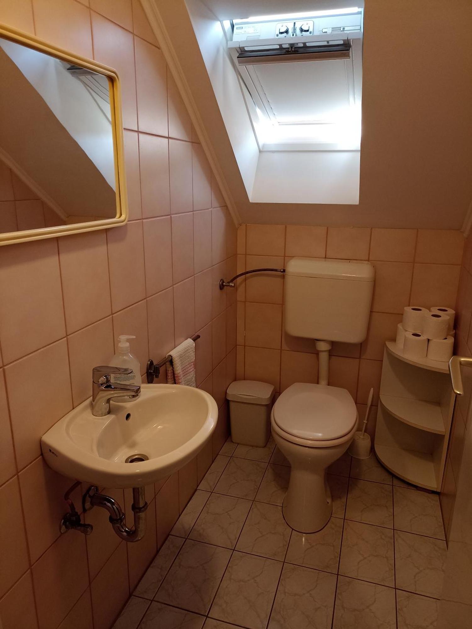 Bor Apartmanhaz Денешдиаш Экстерьер фото